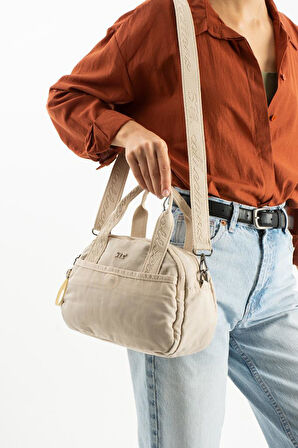 Kadın Omuz Çantası Elde Tutmalı Çapraz Askılı Postacı Kadın Çantası 20*27 Cm Astarlı Hafif Kumaş 