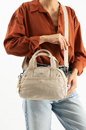 Kadın Omuz Çantası Elde Tutmalı Çapraz Askılı Postacı Kadın Çantası 20*27 Cm Astarlı Hafif Kumaş 