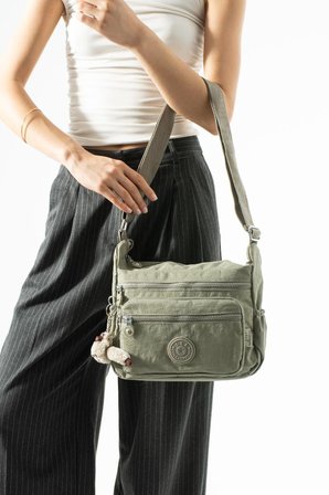 Klinkır Hafif Yağmur Geçirmez Kadın Postacı Çanta Çok Cepli 30*20 Cm Omuz Çantası 571 Collection