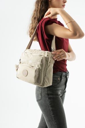Kadın Postacı Çanta 28*32 Cm 571 Collection Klinkır Hafif Yağmur Geçirmez Klinkır Kumaş Çok Cepli