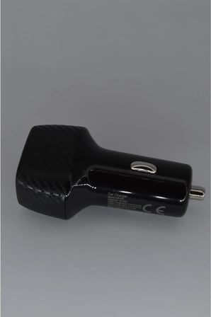 Araç Içi Şarj Cihazı 3.0 A Fast 30W Süper Hızlı 2 USB Çıkışlı Çakmaklık
