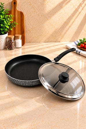Leydi 32 cm Çelik Kapaklı Yanmaz Yapışmaz Balık ve Börek Tavası