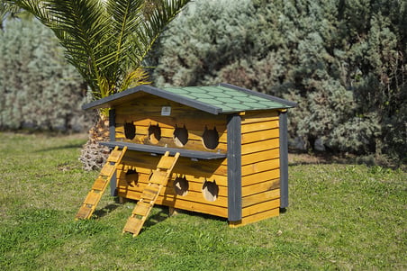 8 Yuvalı Kedi Evi Ahşap