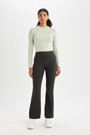 DeFacto Fitted Vücuda Oturan Bisiklet Yaka Basic Düz Uzun Kollu Tişört D0199AX24AUGN1123