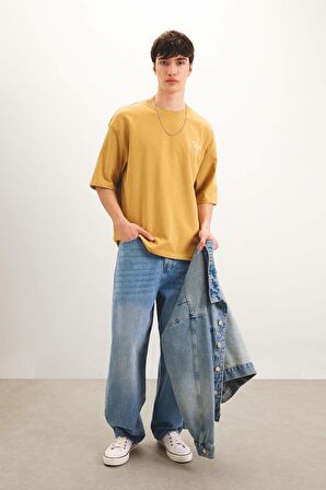 DeFacto Loose Fit Bisiklet Yaka Sırt Baskılı Kısa Kollu Tişört C0710AX24SPYL256