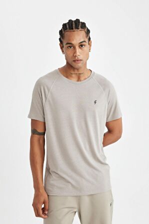 DeFactoFit Standart Fit Bisiklet Yaka Sporcu Kısa Kollu Tişört C9182AX24AUGR317