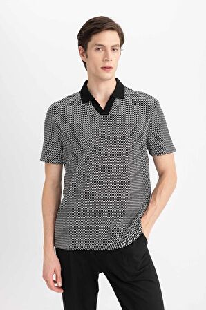 DeFacto Regular Fit Polo Yaka Desenli Kısa Kollu Tişört B6548AX24SPBK81