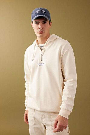 DeFacto Oversize Geniş Kalıp Kapüşonlu Fermuarlı Sırt Baskılı Sweatshirt B4805AX24SPER42