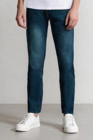 DeFacto Sergio Regular Fit Normal Kalıp Normal Bel Boru Paça Jean Pantolon R9026AZ25SPNM41