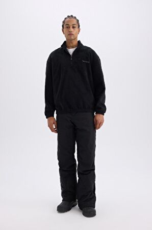 DeFacto Comfort Regular Fit Rahat Kalıp Fermuarlı Dik Yaka Baskılı Polar Sweatshirt C7794AX24AUBK81
