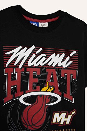DeFacto Erkek Çocuk NBA Miami Heat Bisiklet Yaka Kısa Kollu Tişört D9546A825SMBK81