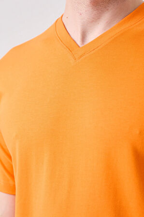 Galanthus V Yaka T-Shirt - Nefes Alabilir, Rahat ve Şık Tasarım