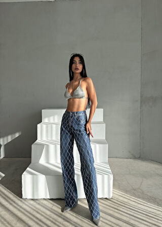 Kadın Koyu Mavi Renk Loose Fit Önü Starlight Parlak Taşlı Tasarım Denim
