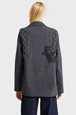 Kadın Antrasit Renk Kruvaze Fit Bol Kesim Nakışlı Özel Tasarım Ceket