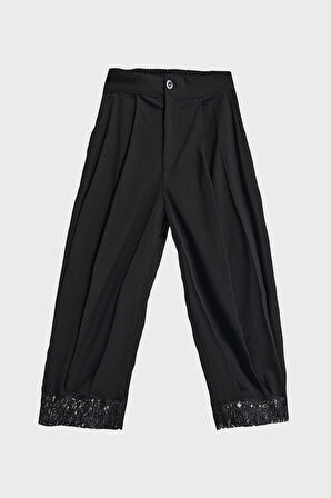 Kadın Siyah Renk Siyah Dantel Detaylı Bol Kesim Özel Tasarım Kumaş Pantolon
