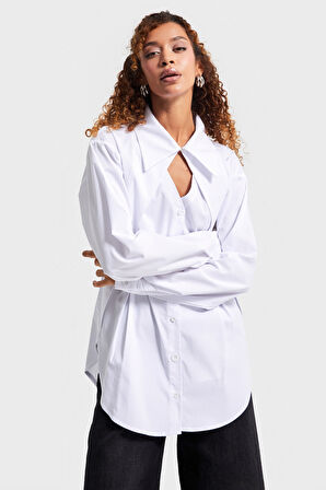 Kadın Beyaz Renk Yaka Detaylı Oversize Özel Tasarım Gömlek