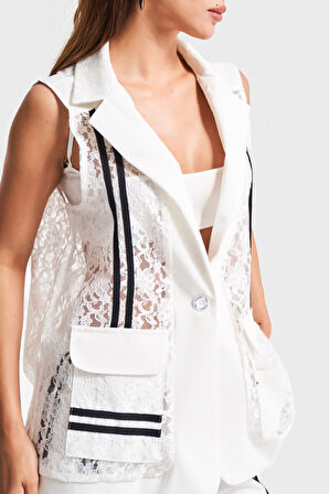 Kadın Ekru Renk Beyaz Dantel Detaylı Uzun Boy Sıfır Kol Tasarım Yelek