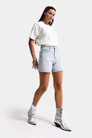 Kadın Ice T1-4s6-3 Mom Fit Parlak Taşlı Yıldız Baskılı Özel Tasarım Denim Şort
