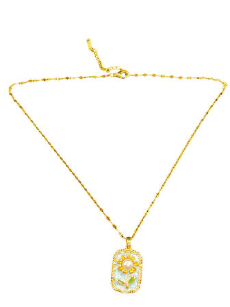 Dikdörtgen Model İnci Detaylı Çiçek Motifli Altın Kaplama Mineli Çelik Sanat Kolye