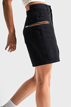 Kadın Siyah Renk 1s5-1 Mom Fit Midi Boy Fermuar Detaylı %100 Koton Tasarım Denim şort