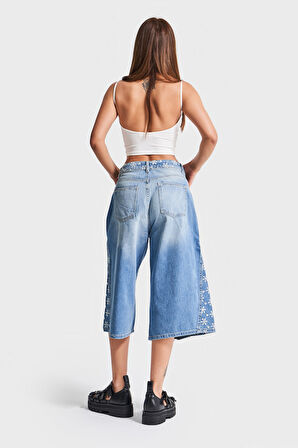 Kadın Mavi Kot Rengi 2S5-75 Çiçek Nakışlı Maxi Boy Tasarım Denim Şort