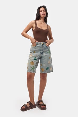Kadın Kot Rengi 4s6-65 Nakışlı Özel Tasarım Bermuda Denim Şort
