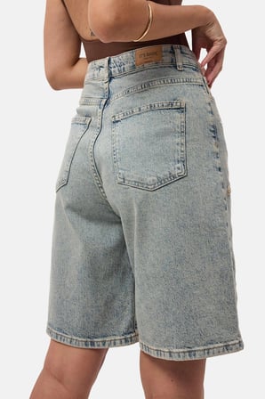 Kadın Kot Rengi 4s6-65 Nakışlı Özel Tasarım Bermuda Denim Şort