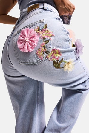 Kadın Kot Rengi 4s6-89 Straight Fit Gül ve Nakış Detaylı Özel Tasarım Denim Jean