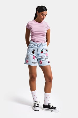 Kadın Ice 4s6-3 Relax Mom Fit Emoji Nakış Detaylı Özel Tasarım Denim Şort