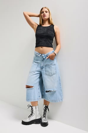 Kadın Mavi 12s6-3 Süper Baggy Fit Kemer Detaylı Maxi Boy Denim Şort