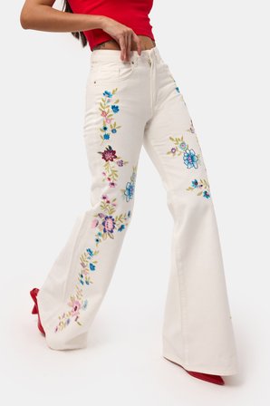 Kadın Kırık Beyaz 7s6-101 Flare Fit Nakışlı Özel Tasarım Denim Jean