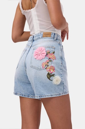 Kadın Mavi 4s6-3 Mom Relax Gül ve Nakış Detaylı Özel Tasarım Denim Şort