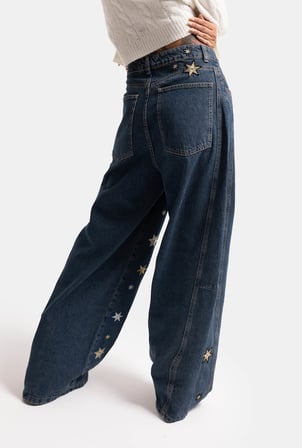 Kadın Koyu Kot 1w6-8 Mega Baggy Yıldız Nakış Detaylı Özel Tasarım Denim Jean