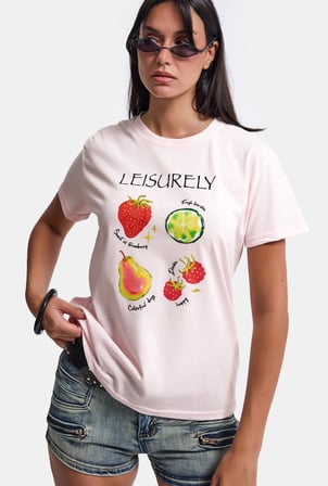 Kadın Pembe Meyve Baskılı Bol Kesim Tasarım T-Shirt
