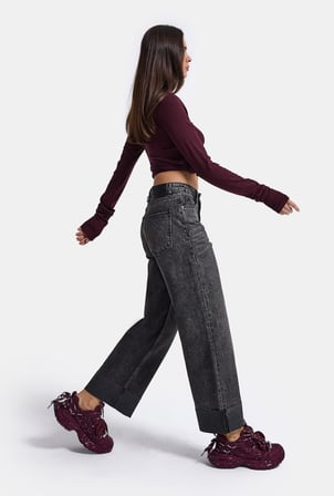 Kadın Koyu Füme 4w6-14 Relaxed Fit Paça Detaylı Denim Jean