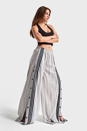 Kadın Kırmızı Beyaz Çizgili Renk Yandan Düğmeli Palazzo Fit Bol Kesim Tasarım Pantolon