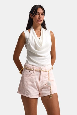 Kadın Pembe Özel Kumaş Güllü Kemerli Tasarım Mini Denim Şort