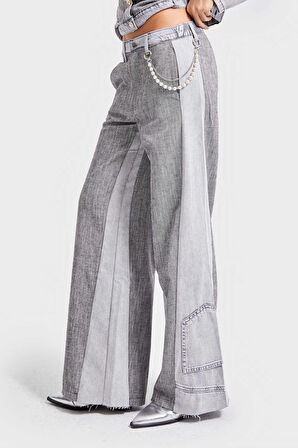 Kadın Gri Renk Kumaş ve Denim Parçalı Aksesuar Detaylı Özel Tasarım Pantolon