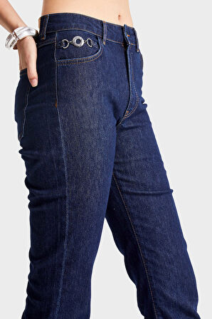 Kadın Lacivert Renk 19w5-33 Yüksek Bel Flare Fit Aksesuar Detaylı Esnek Kumaş Tasarım Denim Jean