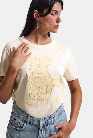 Kadın Bej Bol Kesim Köpüş Nakış Tasarım T-Shirt