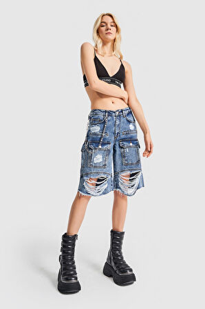 Kadın Kot Rengi Midi Boy Yırtık Detaytlı Tasarım Denim Şort