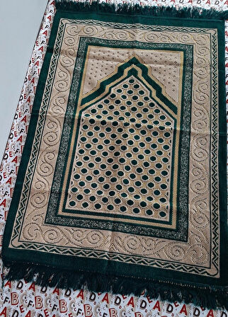 Kalın Kadife Seccade 1 Adet  En 70cm Boy 110cm