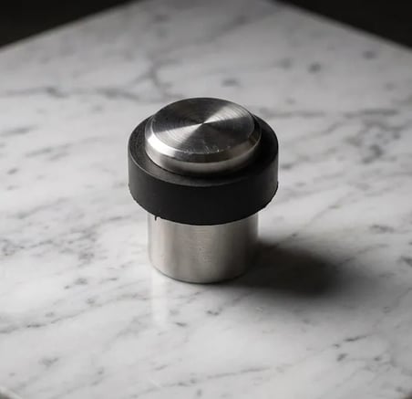 Mat Inox Paslanmaz Çelik Kapı Stoperi – Lüks Zemin Tipi Kauçuk Tamponlu Kapı Stopu