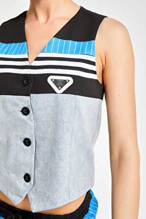 Kadın Mavi Renk Kumaş Denim Parçalı Önden Düğmeli Sıfır Kol Tasarım Denim Yelek