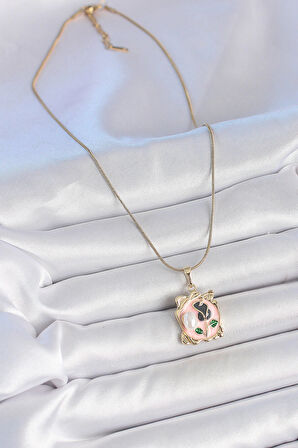 316L Çelik Gold Renk Zincir Pembe Mineli Çiçek İşlemeli İnci Detay Kadın Kolye