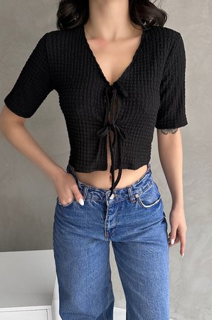 V Yaka Önü Bağlamalı Gofre Crop Bluz - SİYAH - M