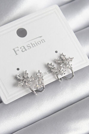 Pirinç Gümüş Renk Zirkon Taşlı Çiçek Model Kadın Küpe - Lisinya