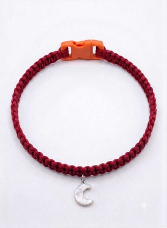 Kırmızı El Örgüsü Makrome Kedi Tasması 27 cm - Ay Figürlü Charm Şık Kedi Boyun Tasması