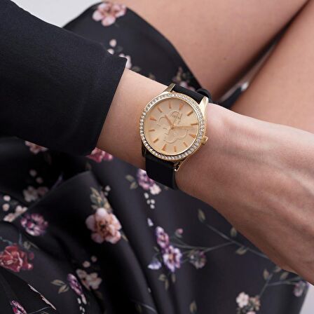 Guess GUGW0359L1 Kadın Kol Saati
