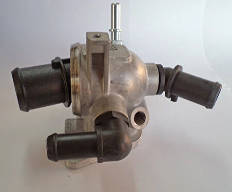 TERMOSTAT KOMPLE 88 C DOBLO-FIORINO-LINEA-PUNTO-CORSA D-ASTRA H-COMBO 1.3JTD-CDTİ MÜŞÜRSÜZ 55194271 55202373 1338020 55224022